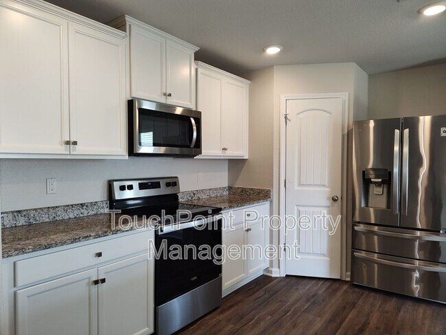 Building Photo - 9220 Creedmore Hills Dr