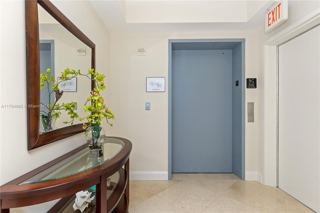 Foto del edificio - 801 Briny Ave