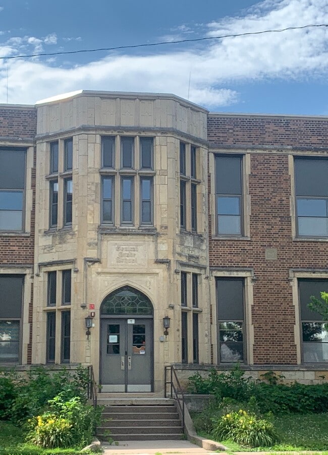 Building Photo - 317 Market St
