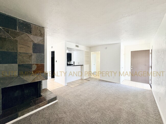 Foto del edificio - 1620 N Wilmot Rd