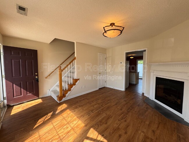 Building Photo - 2148 Flagstone Ct