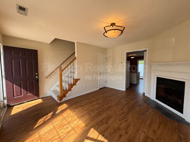 Photo - 2148 Flagstone Ct House