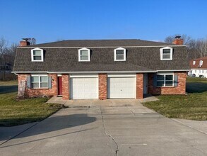 Building Photo - 1109 Callie Dr
