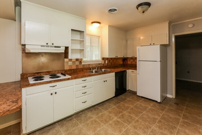 Foto del edificio - 3 Bedroom Jackson Home