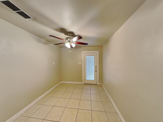 Foto del edificio - 3932 Locke Ave