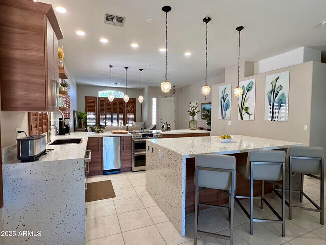 Building Photo - 10362 E Morning Star Dr