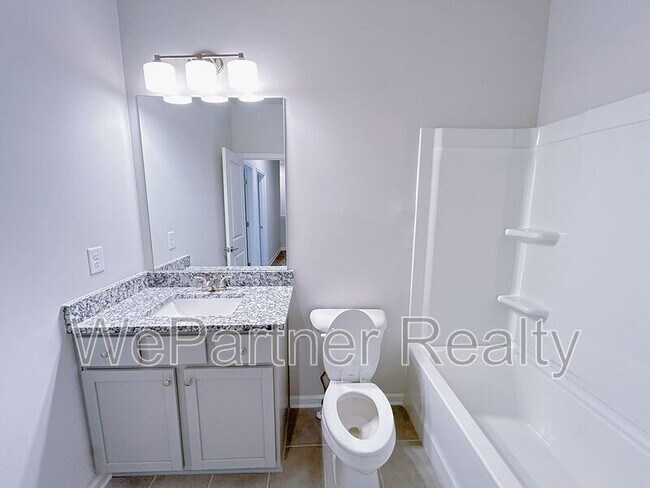 Building Photo - 2610 Mls Cmn Dr