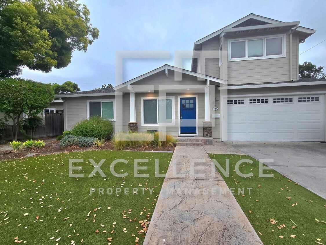 Primary Photo - 5/3 Home with Built In BBQ & Hot Tub, Sola...