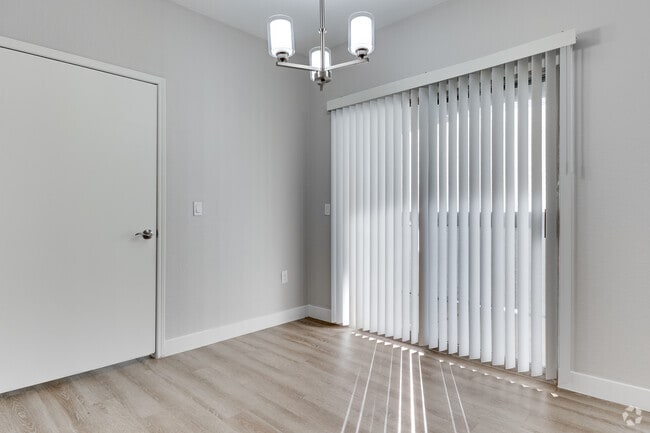 2BR, 2BA - 1068SF - Dinning Room - 178-Citra Apartments