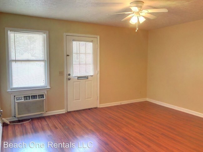 Building Photo - 201-213 William Bradford Pl