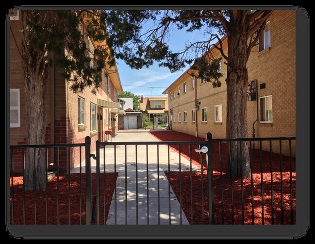 Foto del edificio - 3318-3352 High St