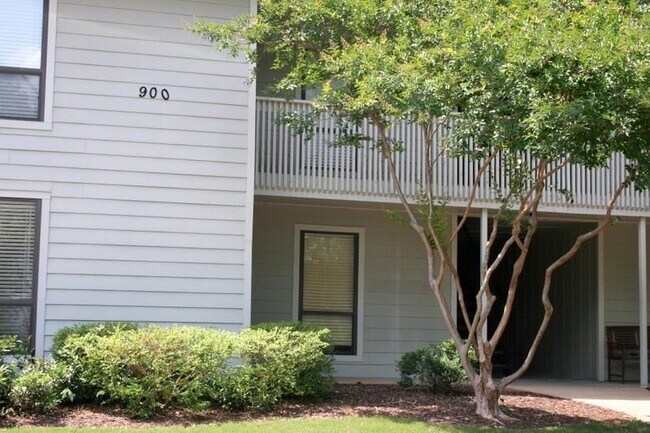 Foto del edificio - 906 Park Ridge Cir