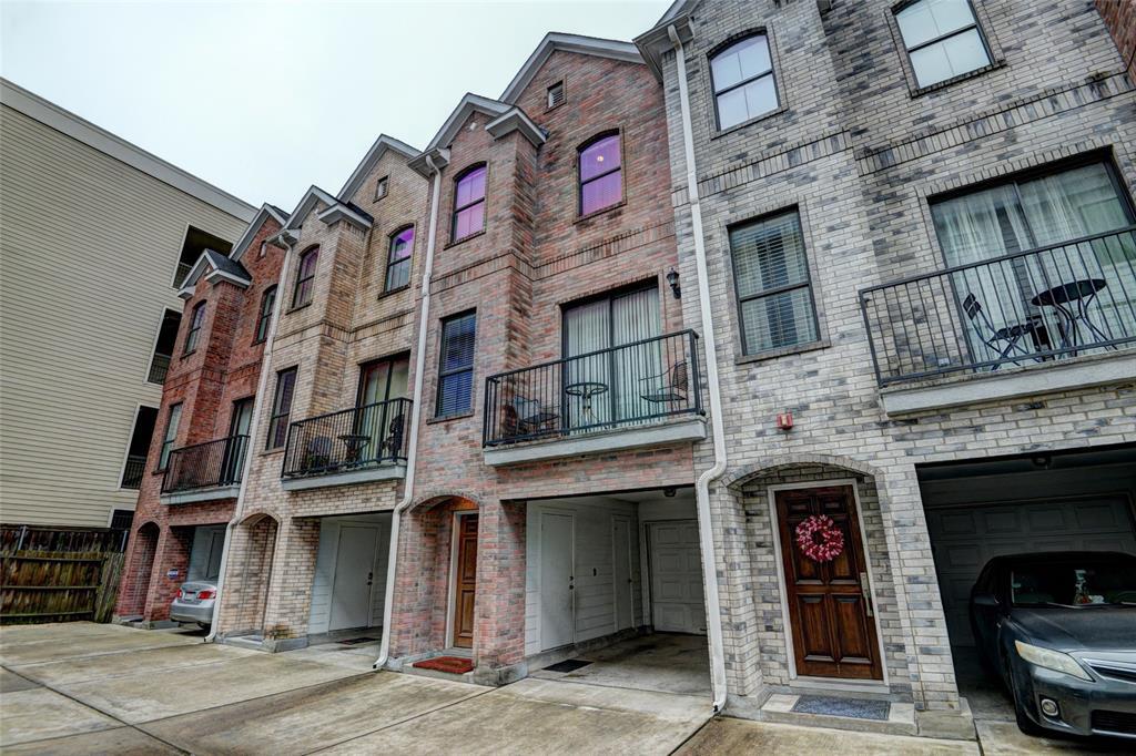 Primary Photo - 202 McGowen St