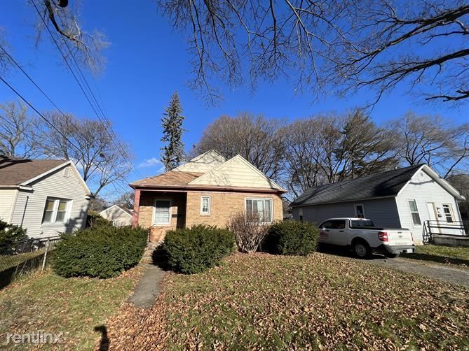 637 Edison Ave, Lansing, MI 48910 House Rental in Lansing, MI