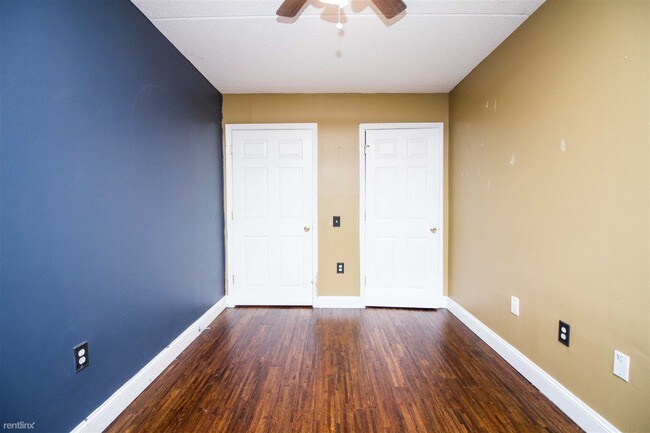 Foto del edificio - 2 br, 1 bath  - 163 Cornelia St