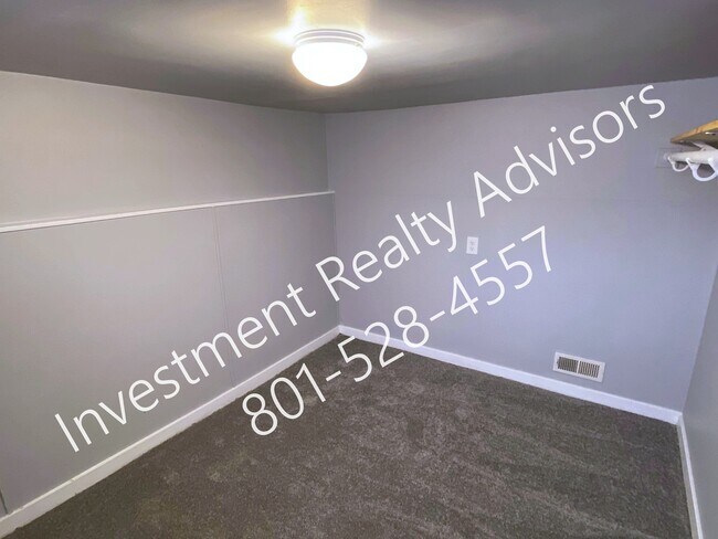 Foto del edificio - 234 1/2 N Spencer Ct-
