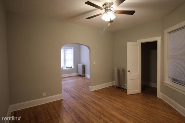 Foto del edificio - 2640 W Bradley Pl