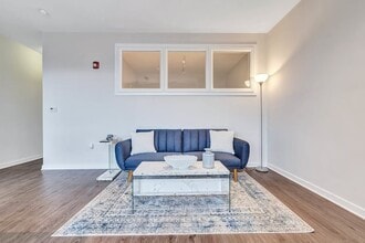 1200 Manor Residence photo'