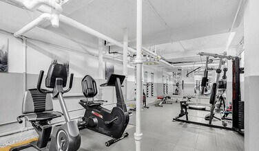 Building Photo - 9281 Shore Rd