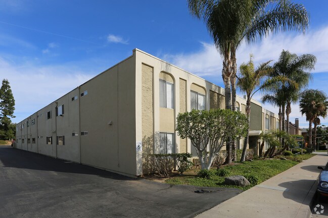 Foto del edificio - Palm Estates Apartments