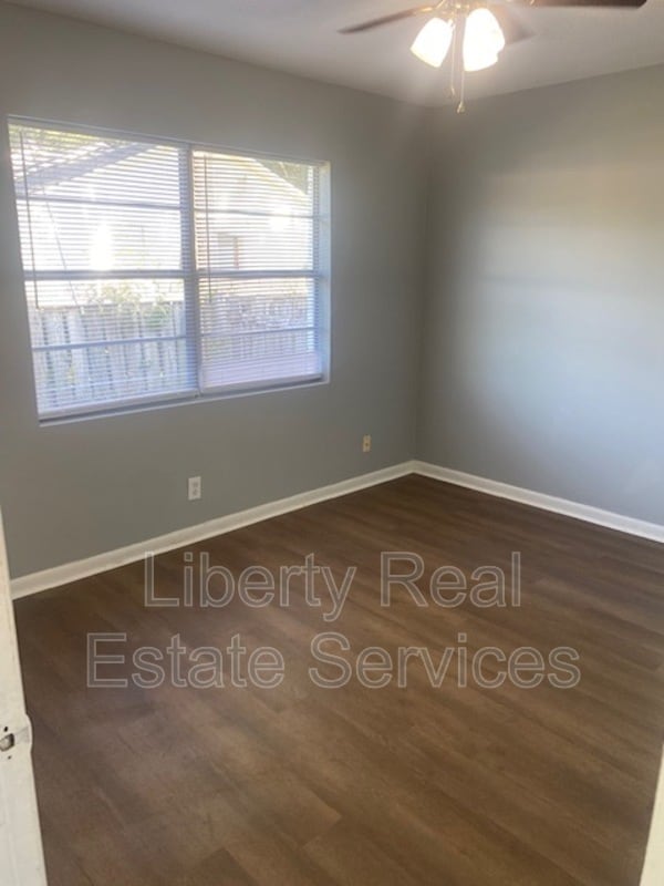 Building Photo - 116 Mattie St