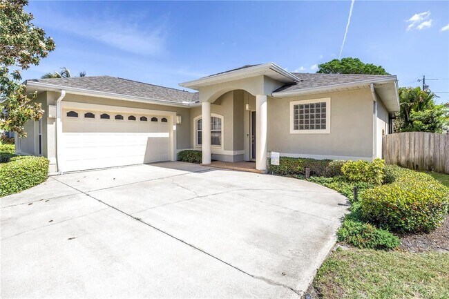 Building Photo - 7842 40th Terrace N