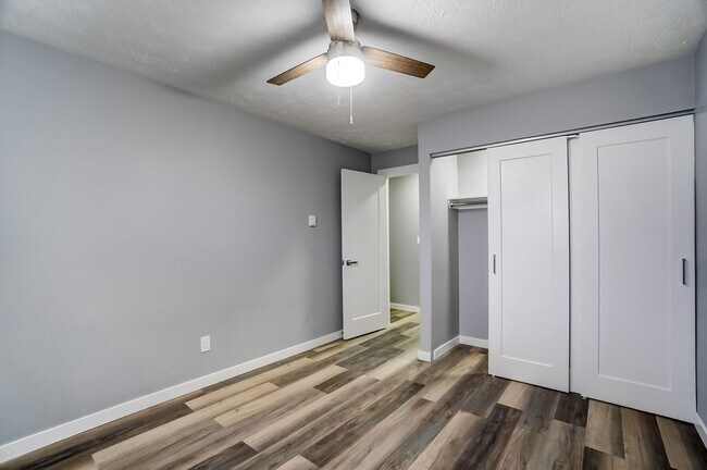 Interior Photo - Cascade Ridge