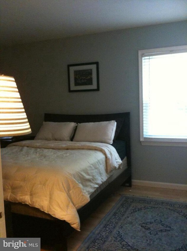 Foto principal - 882 College Pkwy