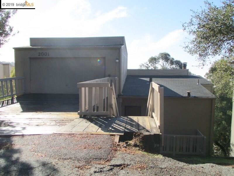 Primary Photo - 2001 Manzanita Dr