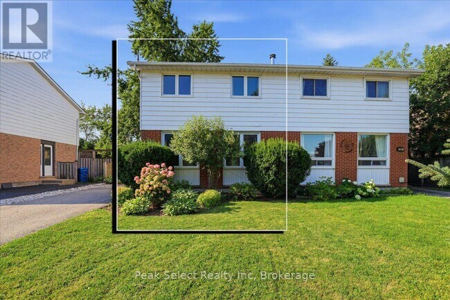 Photo du bâtiment - 191 Maple Ave