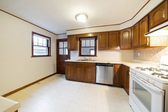 Building Photo - 111 N Wilmette Ave
