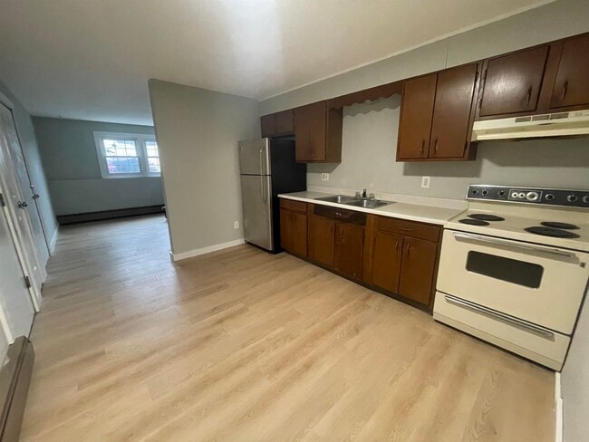 Foto del edificio - 15 Kingsley Ct