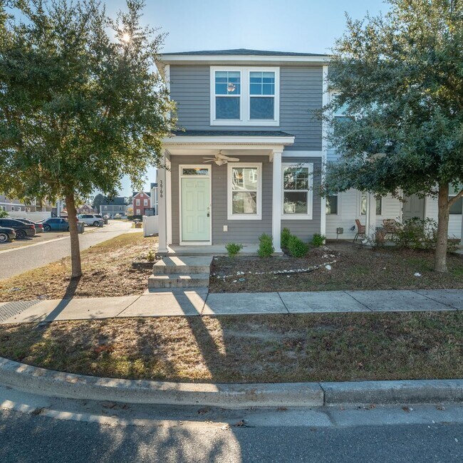 Foto del edificio - Peaceful Park Circle Retreat