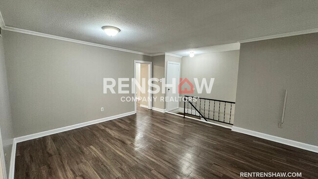 Foto del edificio - 3212 13 Colony Mall