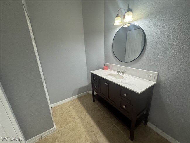 Building Photo - 11530 Villa Grand