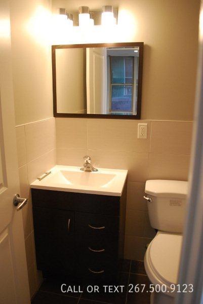 Foto del edificio - Great 2BR/1BA unit close to train in Unive...