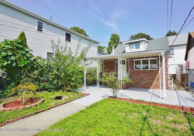 Apartments For Rent 10305