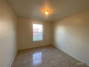 Building Photo - 103 Castellon Ct