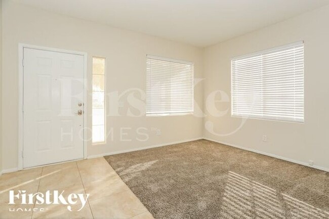 Foto del edificio - 7909 Hornbeam Ct