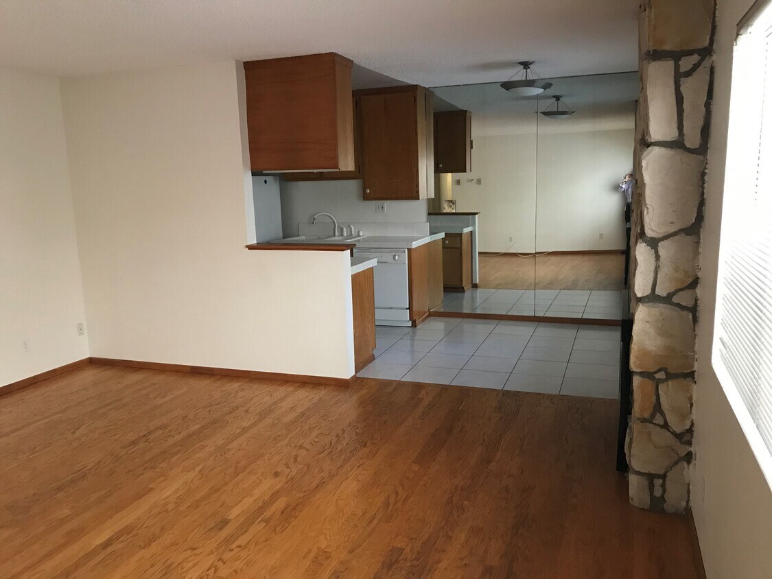 11639 Chenault St, Los Angeles, CA 90049 Condo for Rent in Los