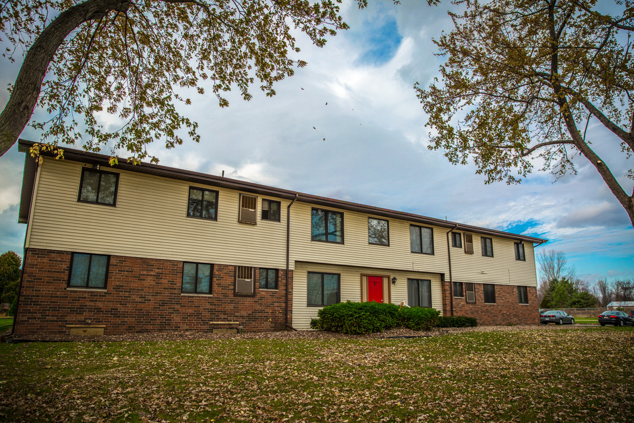 Primary Photo - Circle Shore Apartments