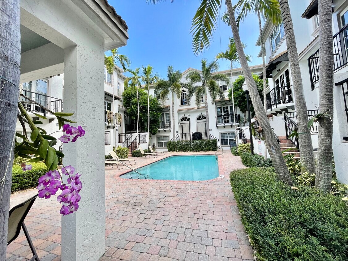 Foto principal - 632 Renaissance Way