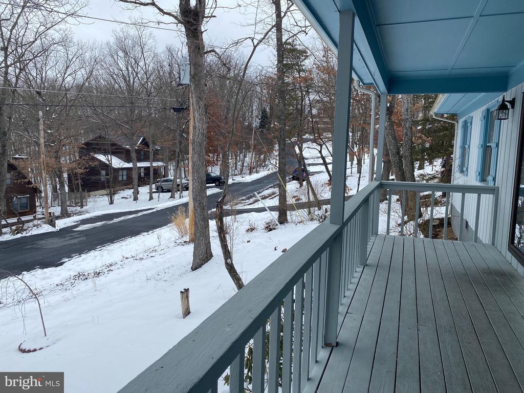 325 Overlook Dr, Cross Junction, VA 22625 House Rental in Cross Junction, VA