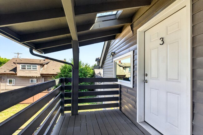 Foto del edificio - Modern 1-Bed Apartment in Heart of Tacoma