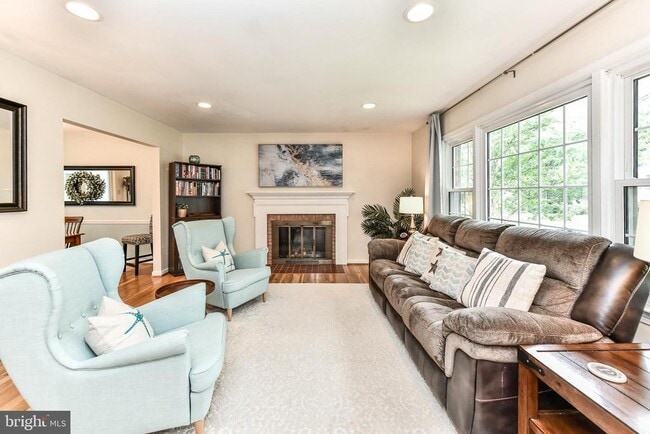 Foto del edificio - 7807 Suffolk Ct