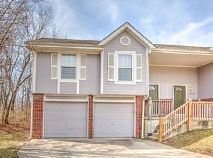 3405 NW 71 Terrace, Kansas City, MO 64151 Townhome Rentals in Kansas