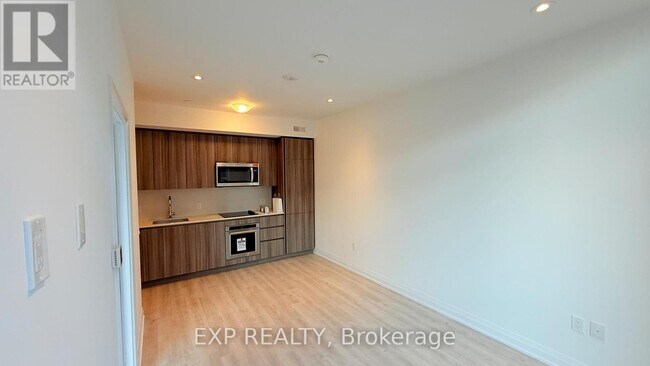 Photo du bâtiment - 15 Richardson St