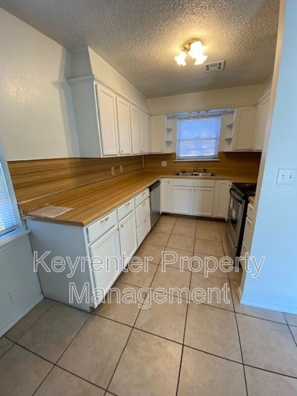 Foto del edificio - 11417 E 38th St