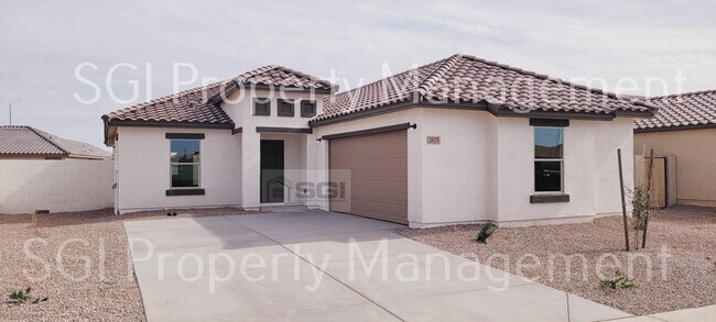 Building Photo - 2025 E Velvet Pl