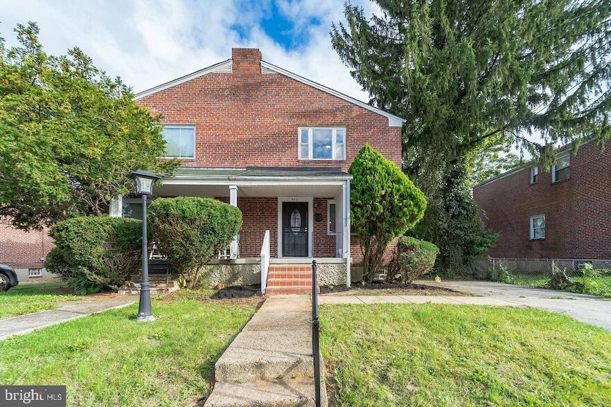 Primary Photo - 4011 Mortimer Ave